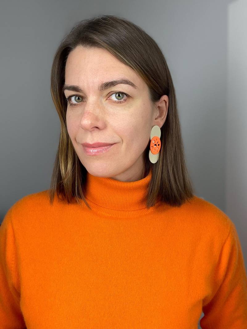 Statement Stud Earrings Neon Orange Beige Polymer Clay Abstract Design Eye-Catching Fimo Schmuck & Creme Modern Statement Stud Earrings Neon Orange Beige Polymer Clay Abstract Design Eye-Catching Fimo Schmuck & Creme Modern von WowLookAtYou