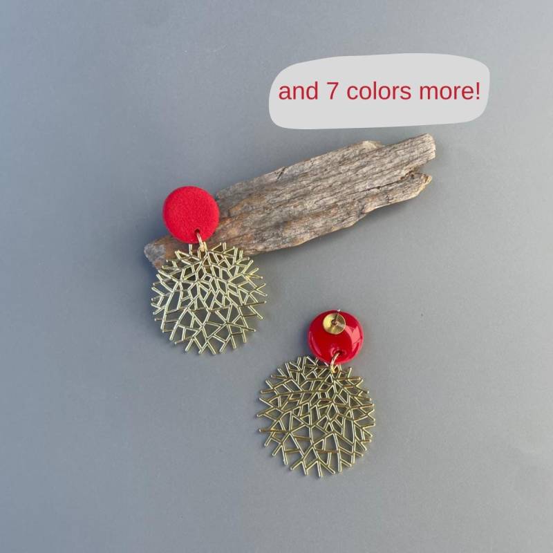 statement Earrings Red Polymer Clay & Golden Dangly Elegant Vibrant For Women Hanging Abstract Evening von WowLookAtYou
