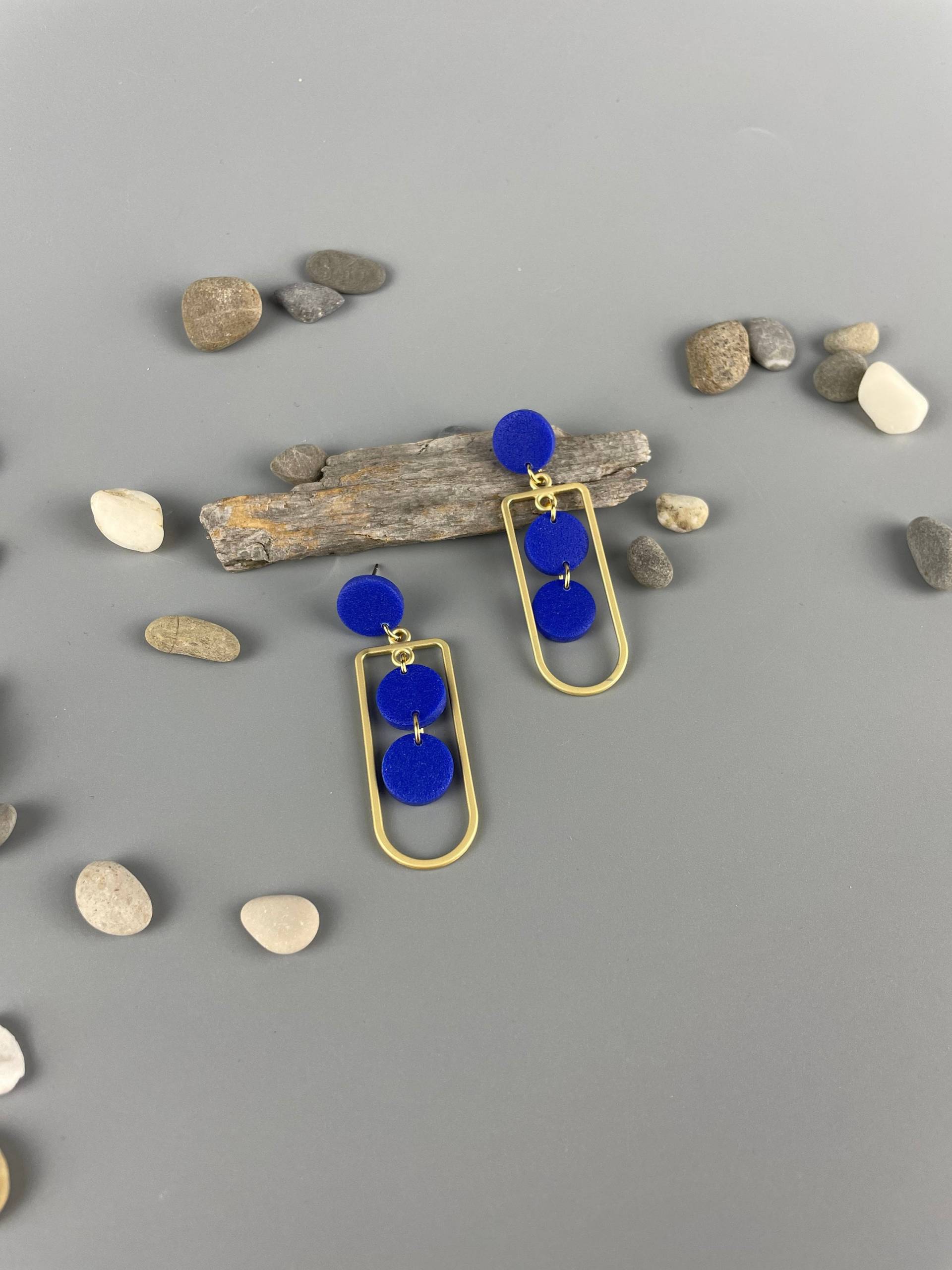 statement Earrings Of Royal Blue Polymer Clay With Alloy Matt Gold Geometric Charm, Fimo Schmuck statement Earrings Of Royal Blue Polymer Clay With Alloy Matt Gold Geometric Charm, Fimo Schmuck von WowLookAtYou