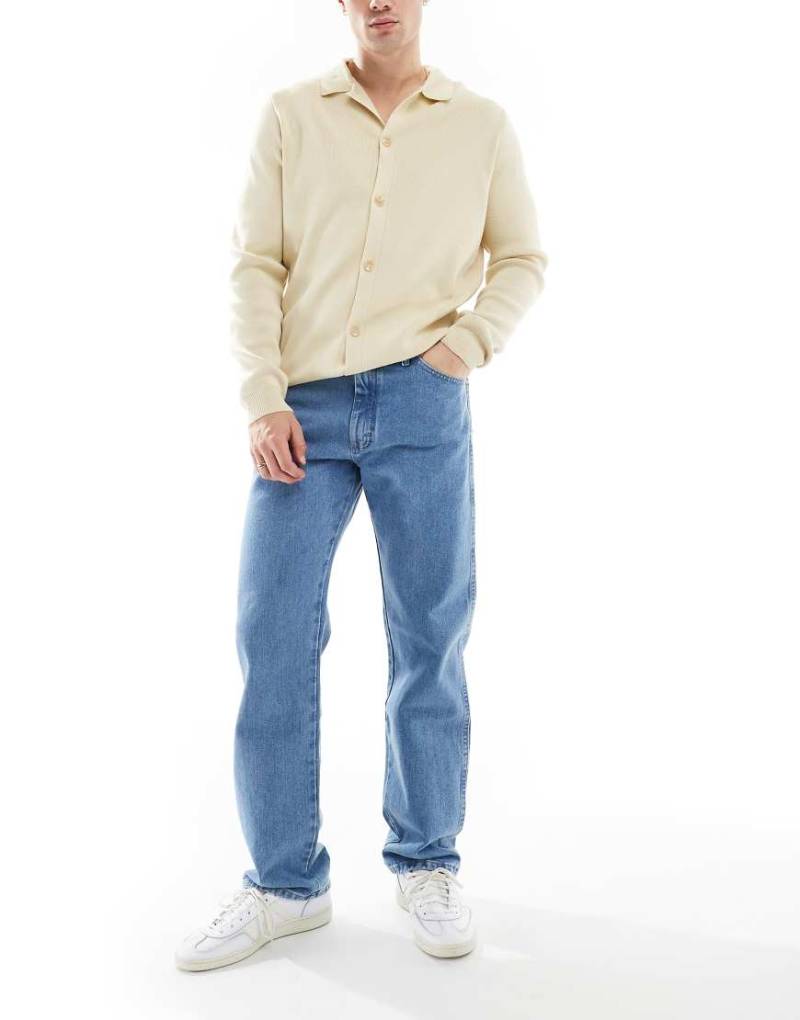 Wrangler - 13MWZ Original - Cowboy-Jeans mit geradem Schnitt in heller Waschung-Blau von Wrangler