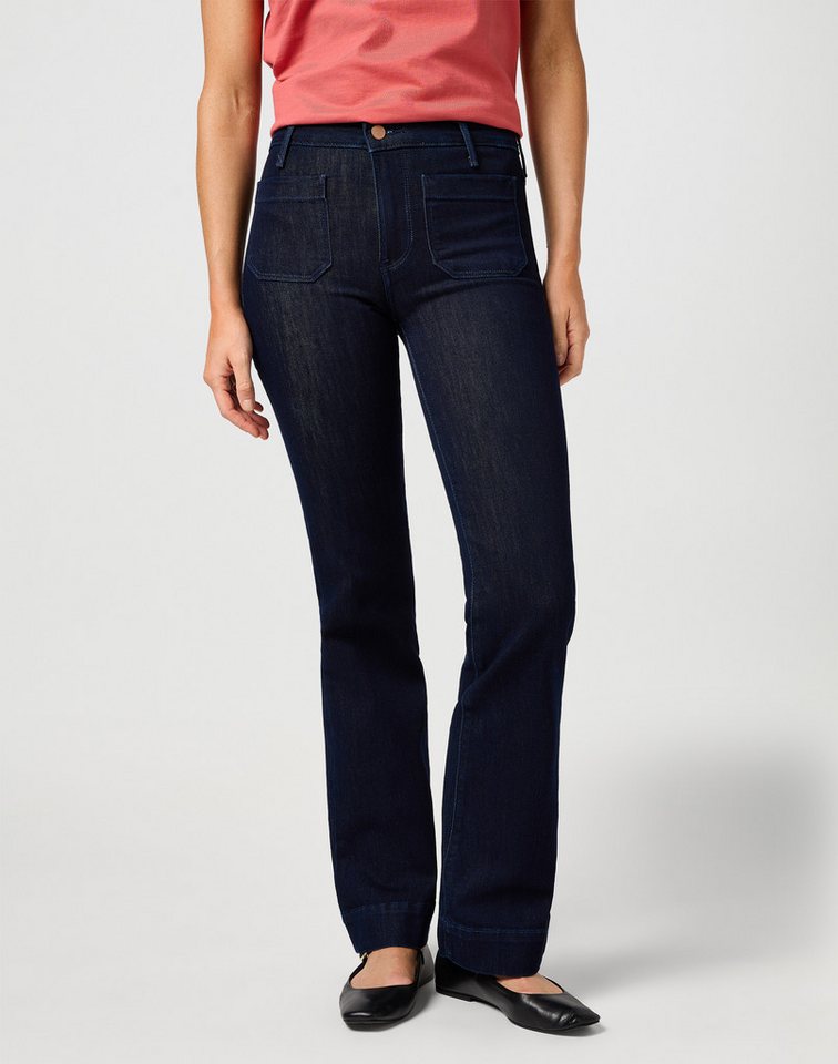 Wrangler Bootcut-Jeans Flare im Retro-Design mit ausgestelltem Bein von Wrangler