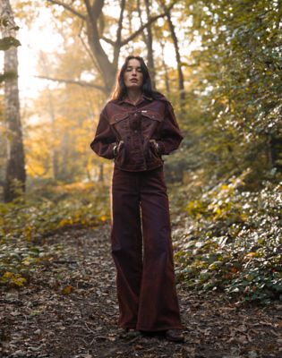 Wrangler Canyon Loose Jean Cinnamon Chill Größe 29 x30 von Wrangler