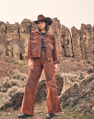 Wrangler Canyon Loose Jean Cinnamon Chill Größe 32 x32 von Wrangler
