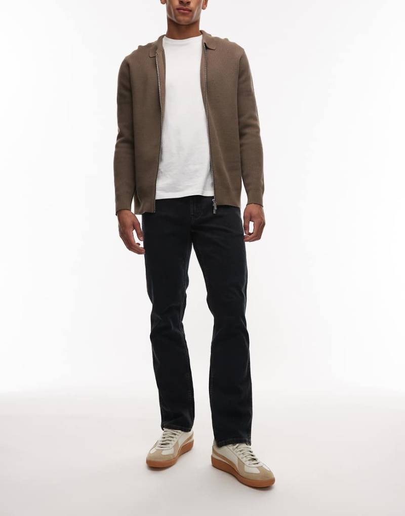 Wrangler - Greensboro - Gerade geschnittene Jeans in dunklem Vintage-Blau-Marineblau von Wrangler