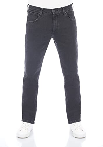 Wrangler Herren Jeans Regular Fit Greensboro Hose Schwarz Straight Jeanshose Denim Stretch Baumwolle Black w31, Farbe: Black Out, Größe: 31W / 34L von Wrangler