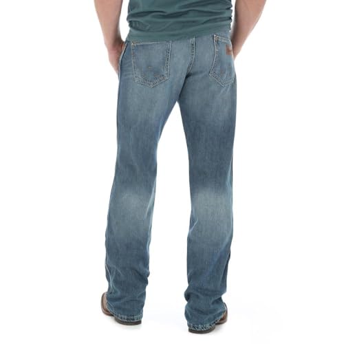 Wrangler Herren Retro Relaxed Fit Boot Cut Jeans, Rocky Top, 34W / 30L von Wrangler