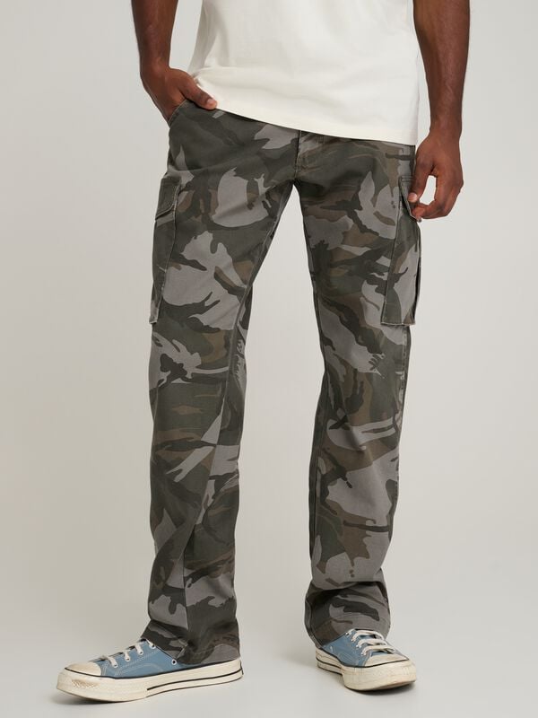 Wrangler Stranger Things Mike Lucas Pant Camo Cargohose camouflage in W32L32 von Wrangler