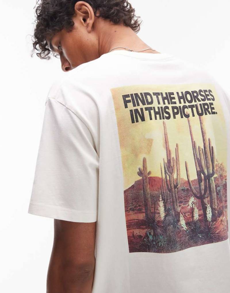 Wrangler - T-Shirt in gebrochenem Weiß mit Logo auf der Brust von Wrangler