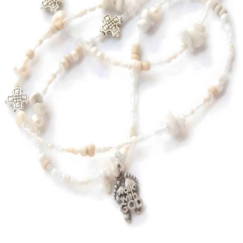 Howlith Taille Perlen Zinn "Spaziergang Mit Gott' Charme, Süsswasserperlen von WrapandSoul