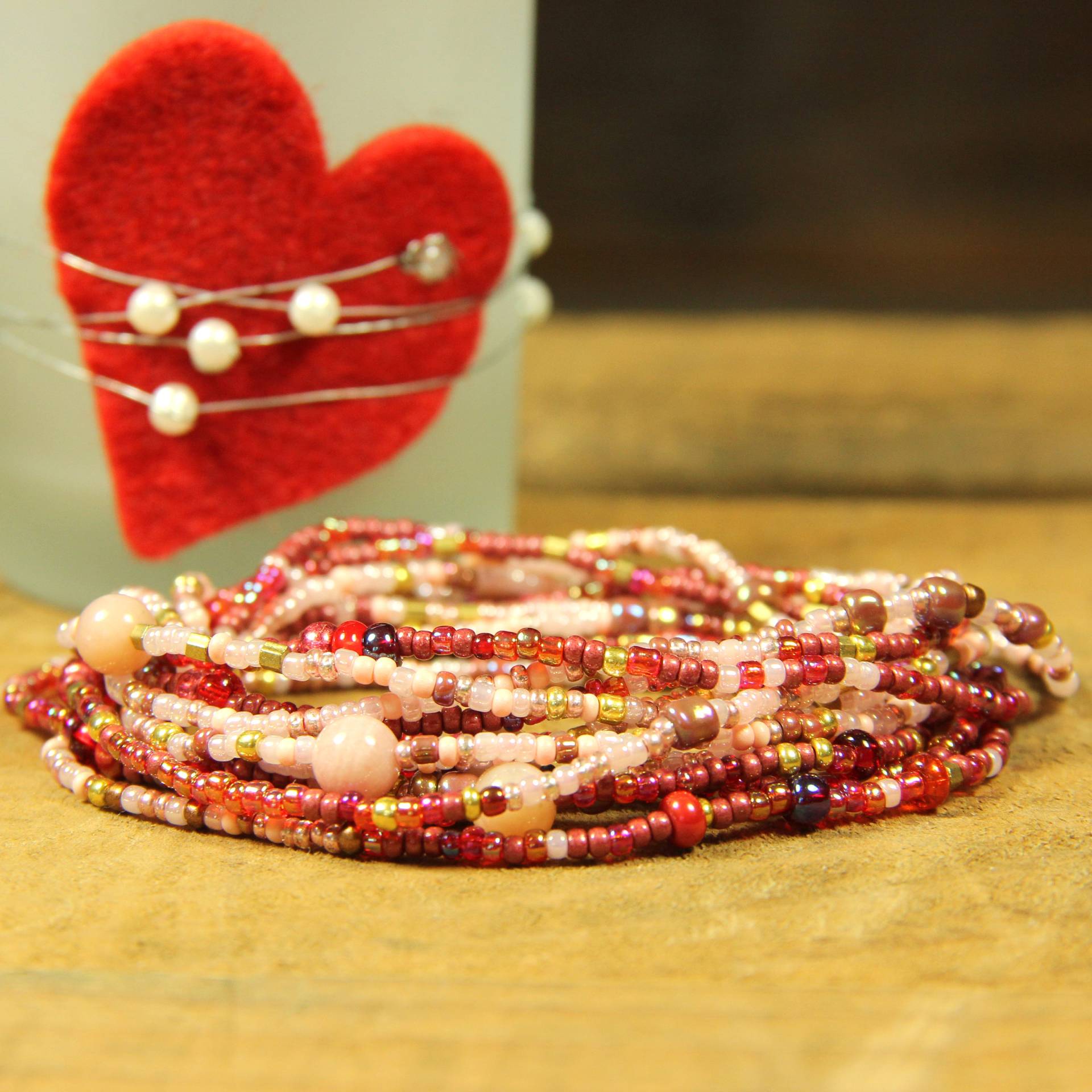 Perlen Armband Wrap Schmuck B Liebe Rosa Opal Stein Perlen, Rot, Rosa Und Gold Stapelbar Stretch Stapeln von WrappedInColorDesign