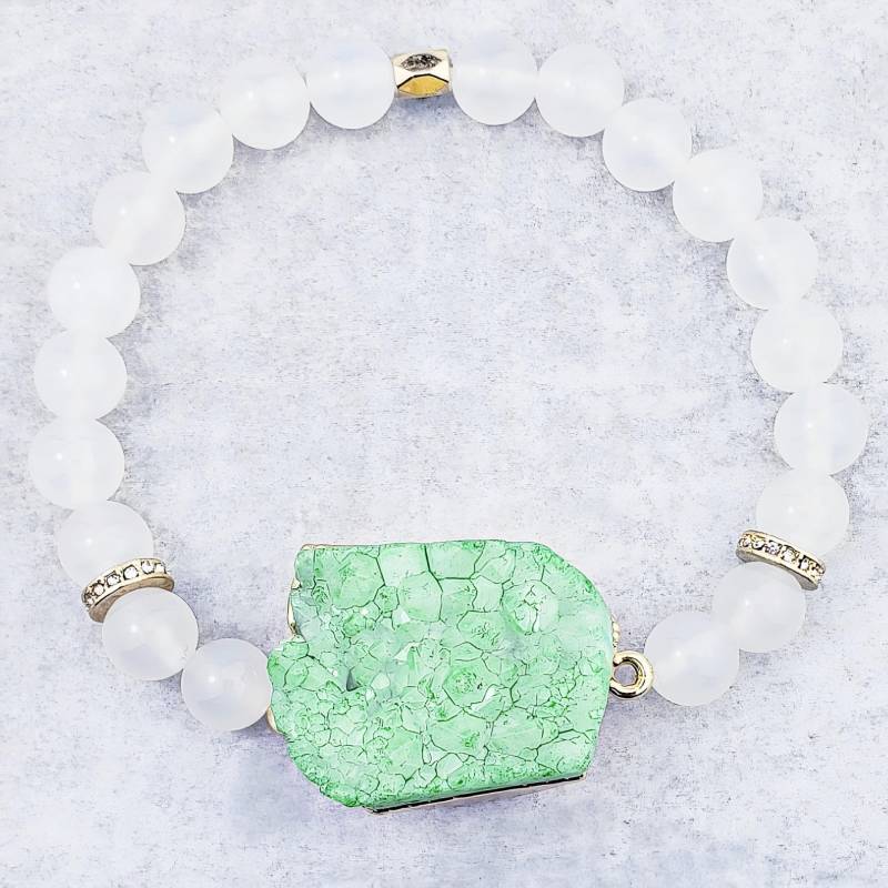 Peridot Grün Druzy Stein Armband | Weiß Jade Lime Perlen Schichtarmband Halb Edelstein von WrapsOhDee