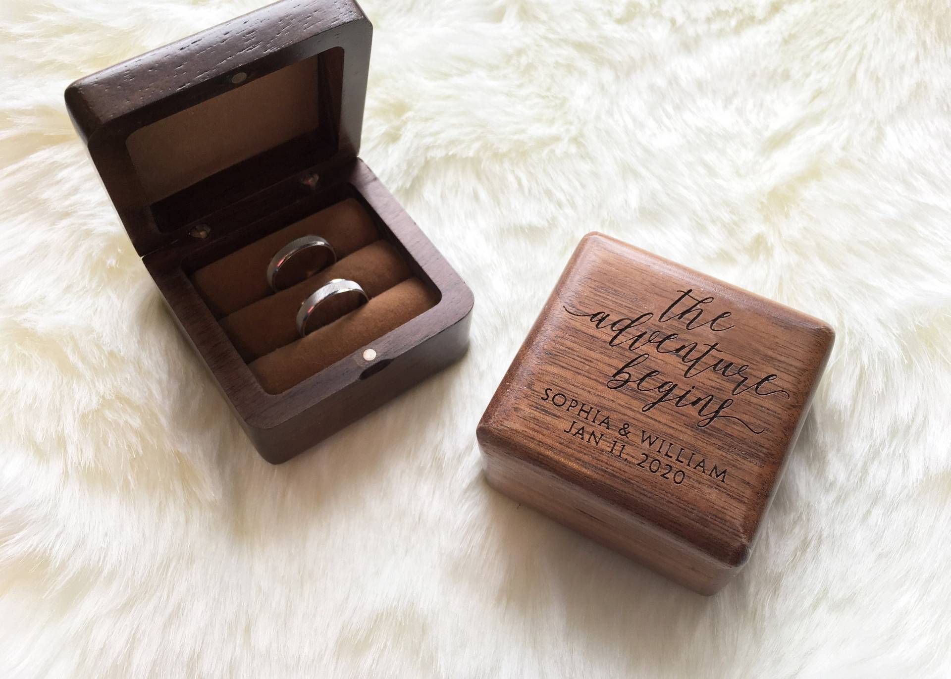 Personalisierte Doppel Ring Box - Holz Ringträger Verlobung Andenken Schmuck Vorschlag Personalisierte Doppel Ring Box - Holz Ringträger Verlobung Andenken Schmuck Vorschlag von WreathLoveCo