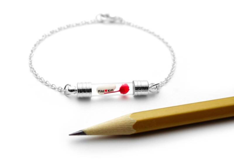 Benutzerdefinierte Name Armband, Brautjungfer Vorschlag, Geschenk Für Frauen, Set, Benutzerdefinierte Armbänder Auf Reis Mini Tube von WriteonRiceJewelry