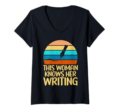 Damen Diese Frau kennt ihren Autor T-Shirt mit V-Ausschnitt Damen Diese Frau kennt ihren Autor T-Shirt mit V-Ausschnitt von Writer Gifts & Writing Gifts