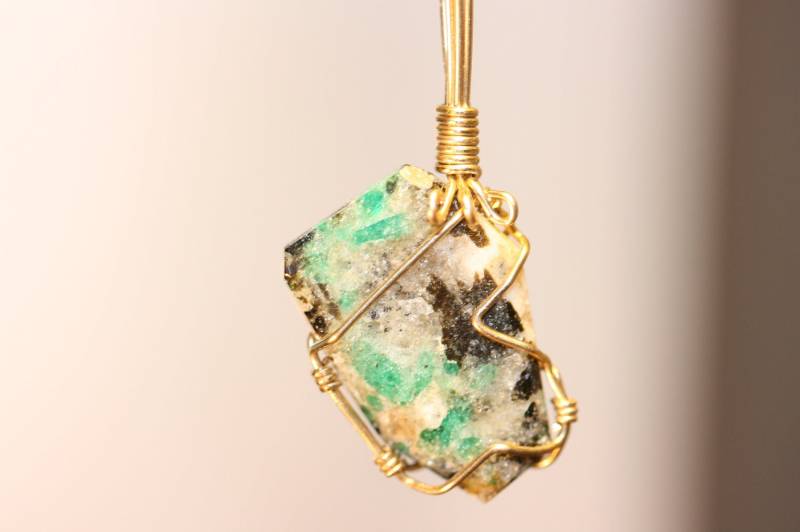 Smaragd Edelstein Anhänger in Gold von Writerman2255