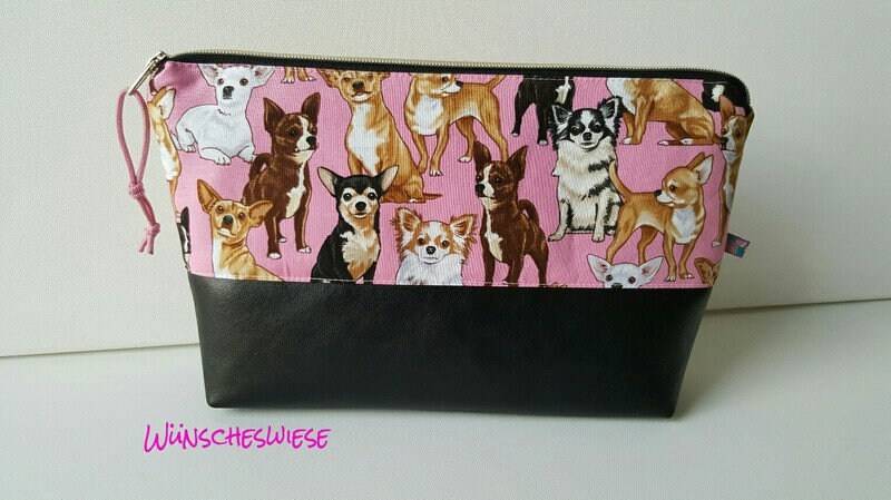 Beautycase, Kosmetiktasche, Kulturtasche Groß "Chihuahua" Kunstleder/Rosa/Gold von Wuenscheswiese