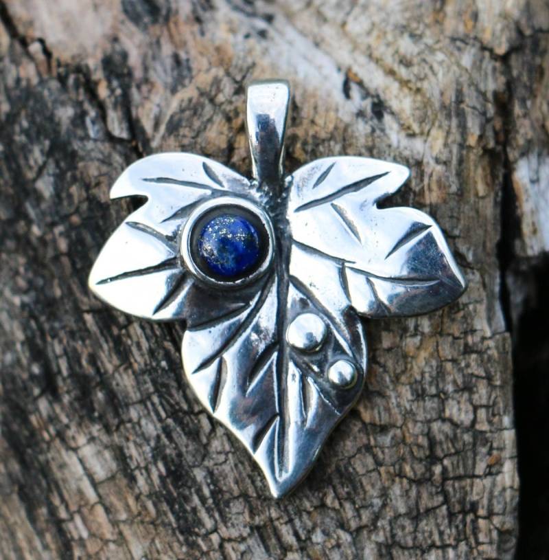 Efeu Blatt, Silber Anhänger Lapis Efeu Blatt, Silber Anhänger Lapis von WulflundJewelry