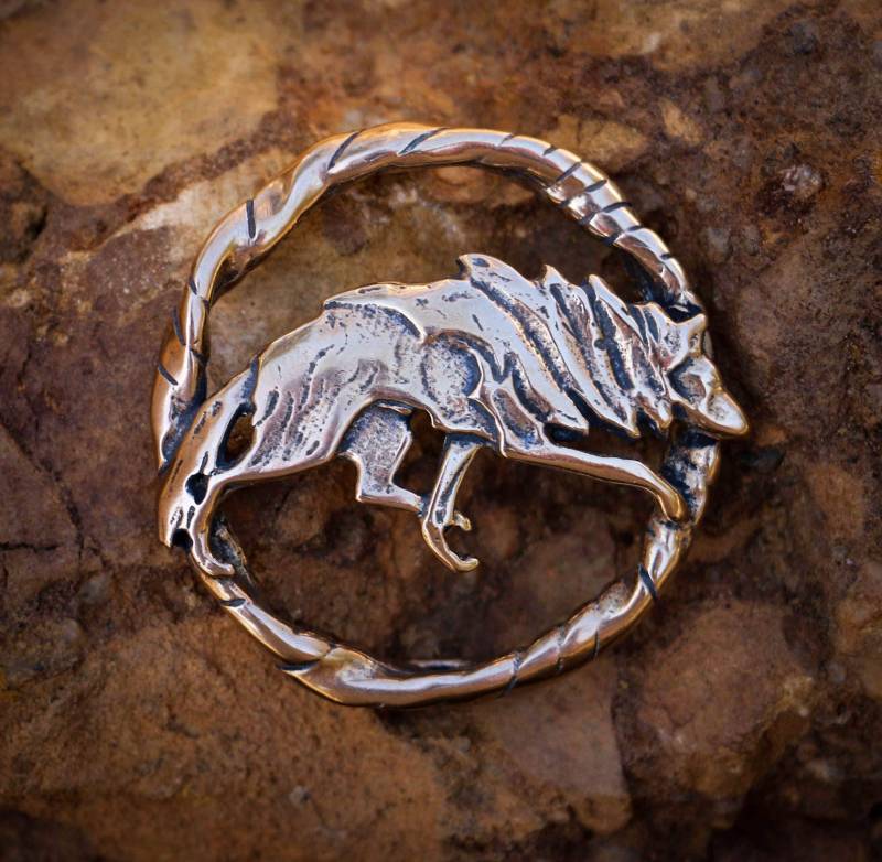 Wolfszahn-Anhänger, Bronze von WulflundJewelry