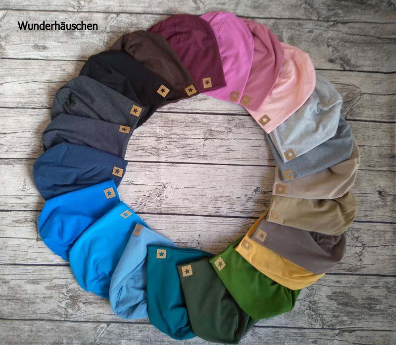 Beanie Uni | Mütze Für Kinder Und Erwachsene Junge Mädchen Schlicht - 21 Verschiedene Farben von Wunderhaeuschen