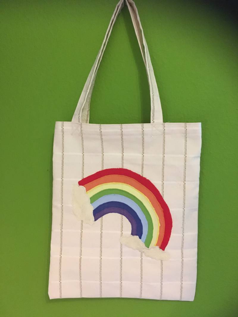 Robuste Tasche/Einkaufstasche/Beutel/ Shopper Applikation Regenbogen Personalisierbar H40 B34 von Wunderkindershop