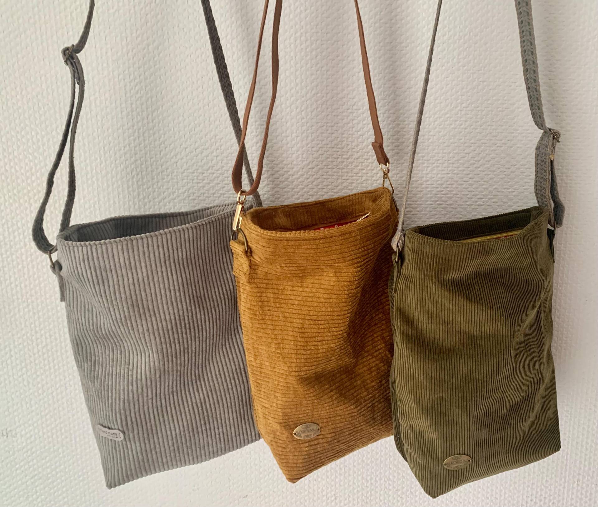Wertige Cordtasche, Crossbody, Umhängetasche, Breitcord, 3 Farben, Innenfach Mit Rv, Verstellbarer Gurt, Versandfertig von Wunderkindershop