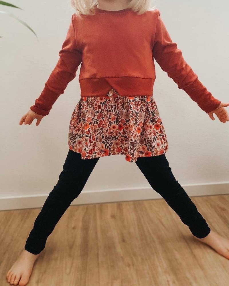 Sweater/Pullover Mit Schößchen | Girly Sweater Kleid Mädchen Ab Größe 56 Bis 158 von WundervollesShop