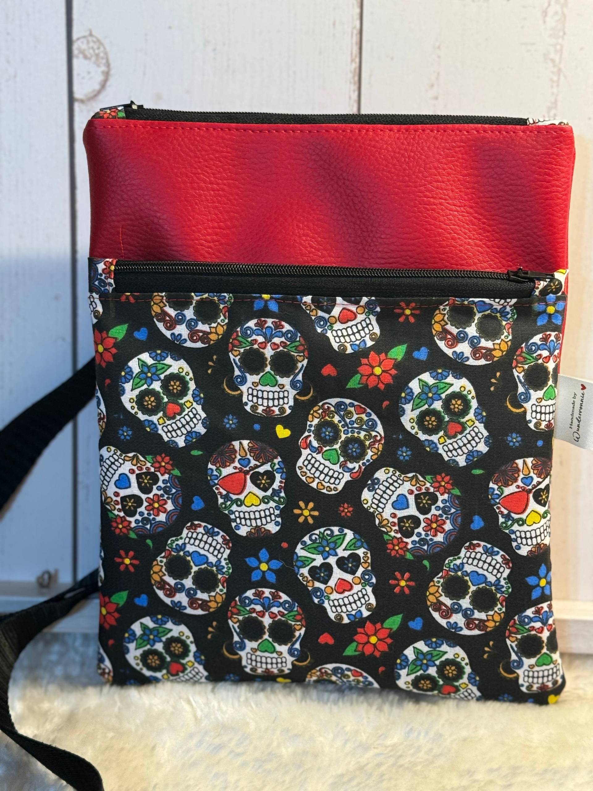 Tolle Gassitasche, Umhängetasche, Leckerlietasche, Abendtasche, Slimbag, Hund, Geschenkidee Tolle Gassitasche, Umhängetasche, Leckerlietasche, Abendtasche, Slimbag, Hund, Geschenkidee von Wundervonnie