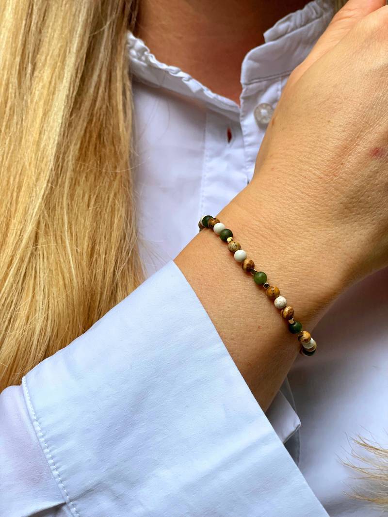 100% Handmade Edelsteinarmband Das Beruhigende Mit 18K Vergoldeten 925 Silberperlen 100% Handmade Edelsteinarmband Das Beruhigende Mit 18K Vergoldeten 925 Silberperlen von WunschBandShop