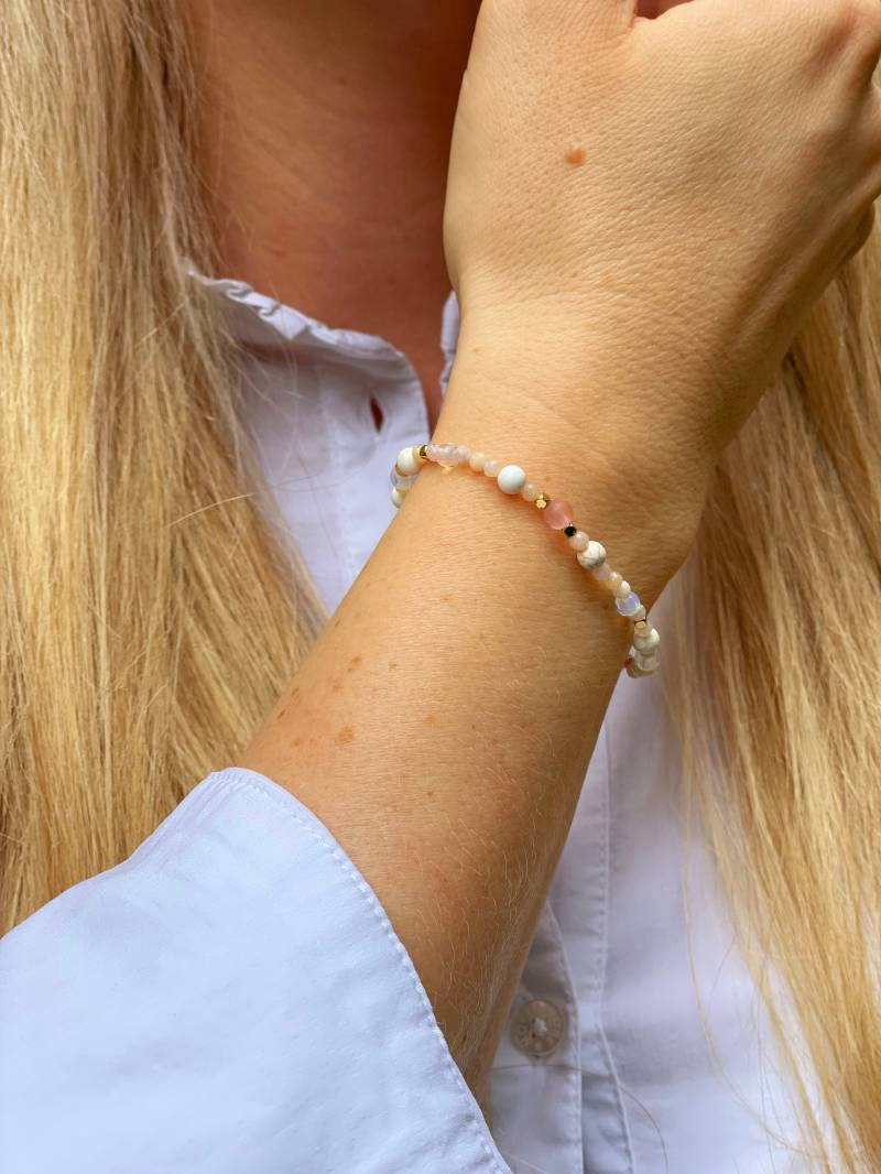 100% Handmade Edelsteinarmband Fruchtbarkeit/ Kinderwunsch Mit 18K Vergoldeten 925 Silberperlen 100% Handmade Edelsteinarmband Fruchtbarkeit/ Kinderwunsch Mit 18K Vergoldeten 925 Silberperlen von WunschBandShop