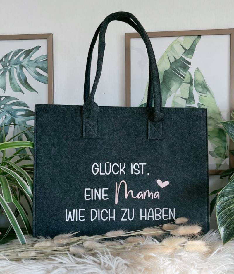 Personalisierter Shopper Aus Filz | Oma Liebevoll Warmherzig Wunderbar Handtasche von WunschFilz