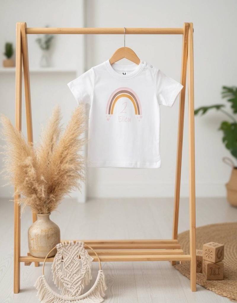 Personalisiertes T-Shirt Oder Langarmshirt | Geburtstag Mädchen Junge Geburtstagskind Name Und Zahl Regenbogen Kindergartenkind von WunschFilz