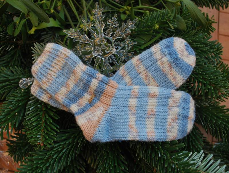 Handgestrickte Kinder Strickstrümpfe Stricksocken Gr. 22/23 von Wunscherfueller
