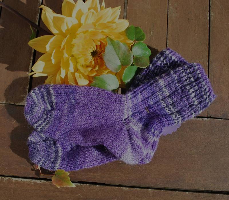 Handgestrickte Kinder Strickstrümpfe Stricksocken Gr. 22/23 von Wunscherfueller