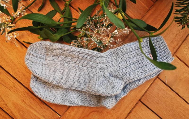 Handgestrickte Kinder Strickstrümpfe Stricksocken Gr. 24/25 von Wunscherfueller