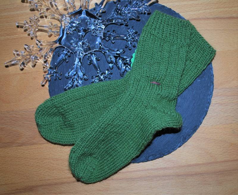 Handgestrickte Kinder Strickstrümpfe Stricksocken Gr. 24/25 von Wunscherfueller