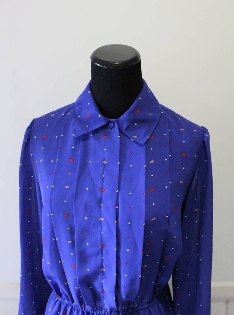 Vintage Ms Chaus Blaues Polka Dot Sheer Kragen Polyester Kleid 1980Er Jahre von WylieOwlBoutique