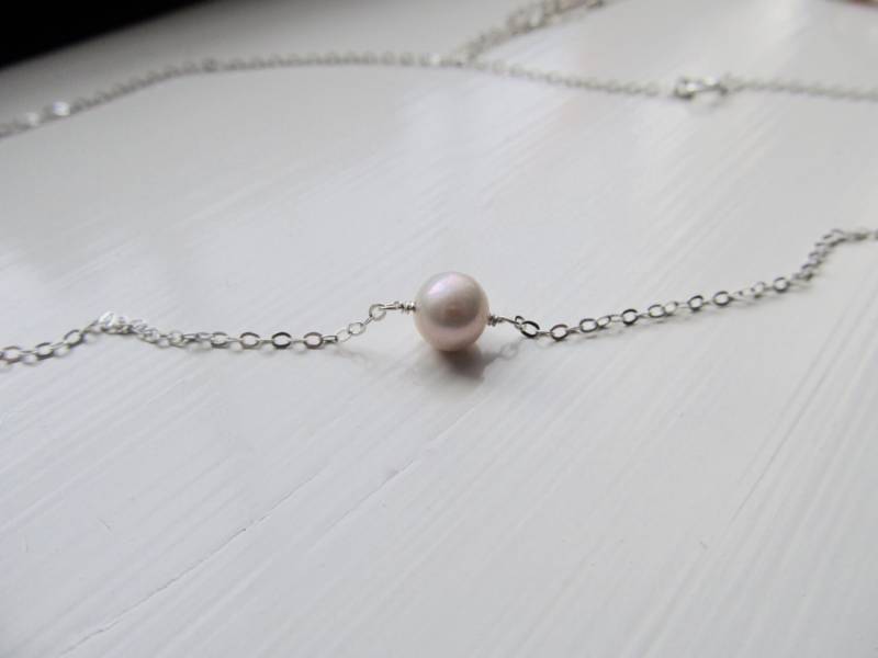 Einzelperlenkette Juni Geburtsstein Weiß Rosa Sterlingsilber Rose Gelb Gold Oxidiert von WynnDesign