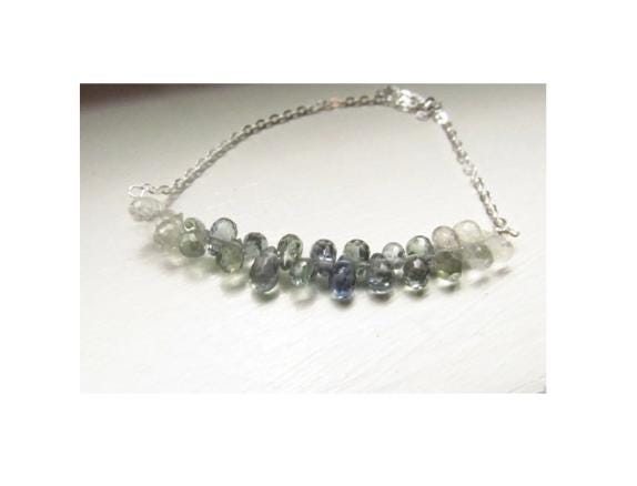 Grün Weiße Saphir Halskette September Geburtsstein Ombre Schmuck Ooak von WynnDesign