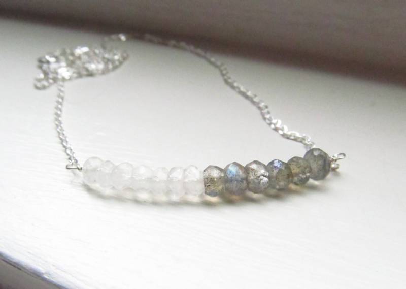 Mondstein Labradorit Halskette Juni Geburtsstein Silber Kette Rondelle Feuer Blitz von WynnDesign