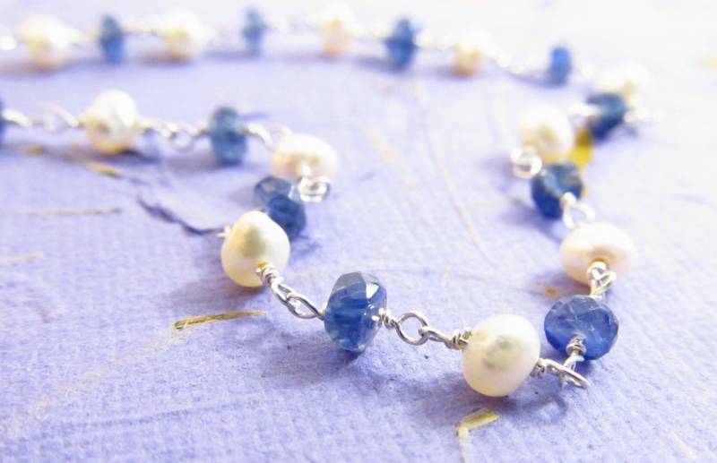 Perlenkette Iolith Rosenkranz Stil Juni Geburtsstein Silber Prinzessin Länge Draht Gewickelt von WynnDesign