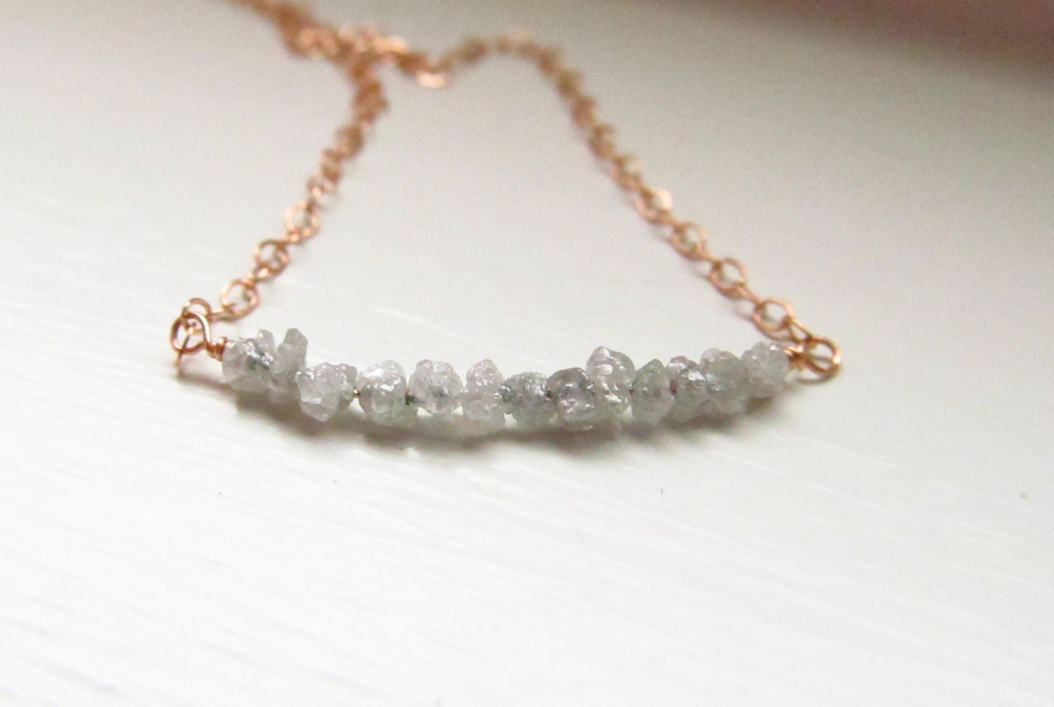 Rohe Weiße Diamant Schmuck Bar Halskette April Geburtsstein Rose Gold Silber Oxidiert von WynnDesign