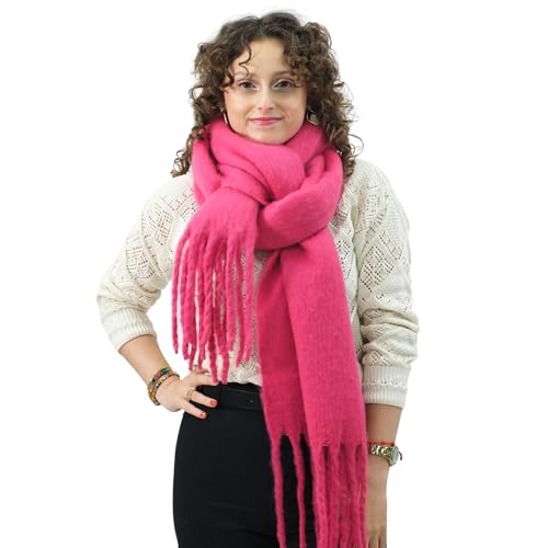 Xifrika Damenschal Winter XXL 248x39cm – Uni in Fuchsia – Weich, Warm, Extra Groß – 100 % Polyester mit Fransen – Für den Alltag von Xifrika