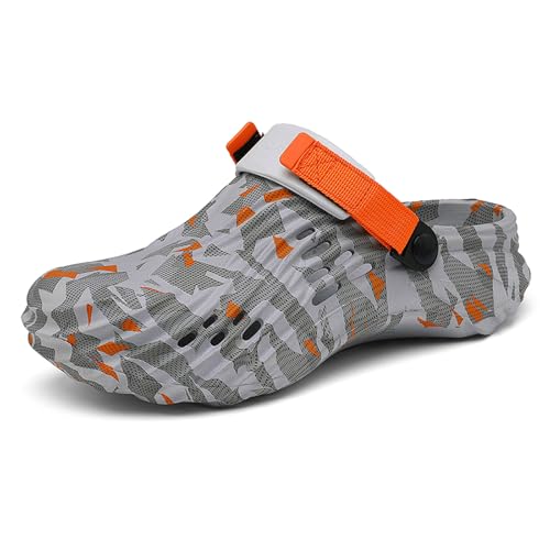 XJITIGER Atmungsaktive Clogs für Herren Damen – Leichte Gartenschuhe mit Fersenriemen – rutschfeste Badeschuhe für Strand, Garten, Arbeit – Camouflage Design Grau Orange 46 von XJITIGER
