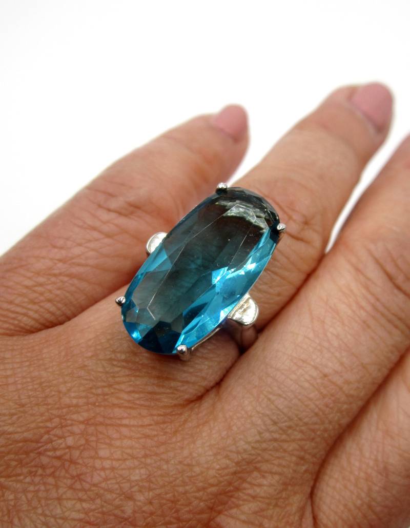 Vintage Großer Sterling Silber & Blauer Strass Ring Gr. 8 von XLHDesignsArt