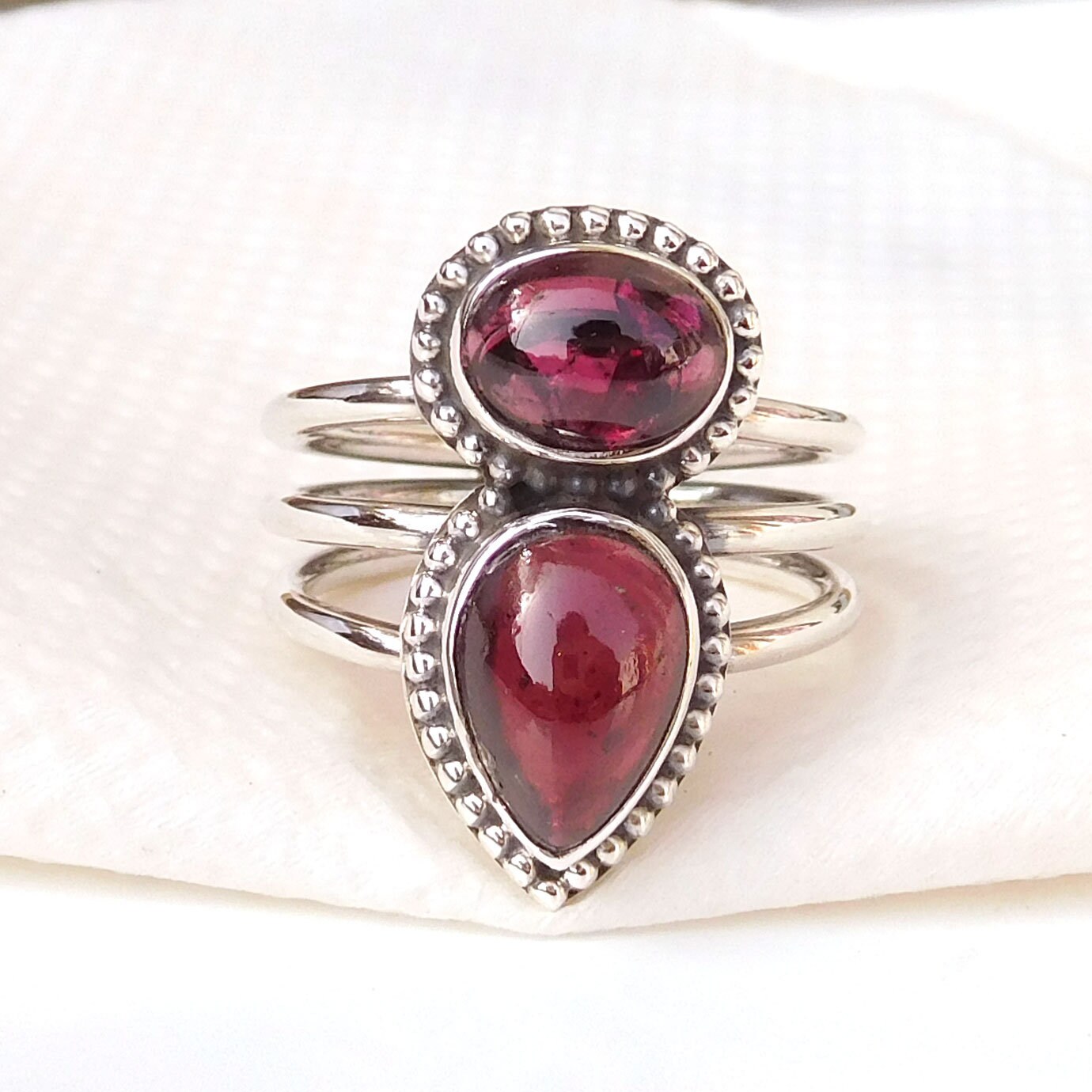 Cabochon Granat Ring Handgefertigter 925 Sterling Silber Geburtsstein von XLjewelry