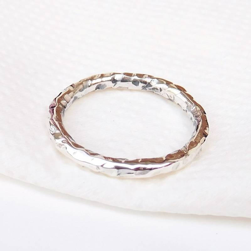 Handgemachte Gehämmert Sterling Silber Bandring, Ehering von XLjewelry