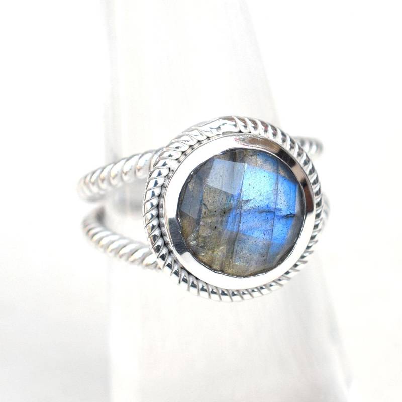 Handgemachter Sterling Silber Labradorit Ring Facettierter Edelstein von XLjewelry