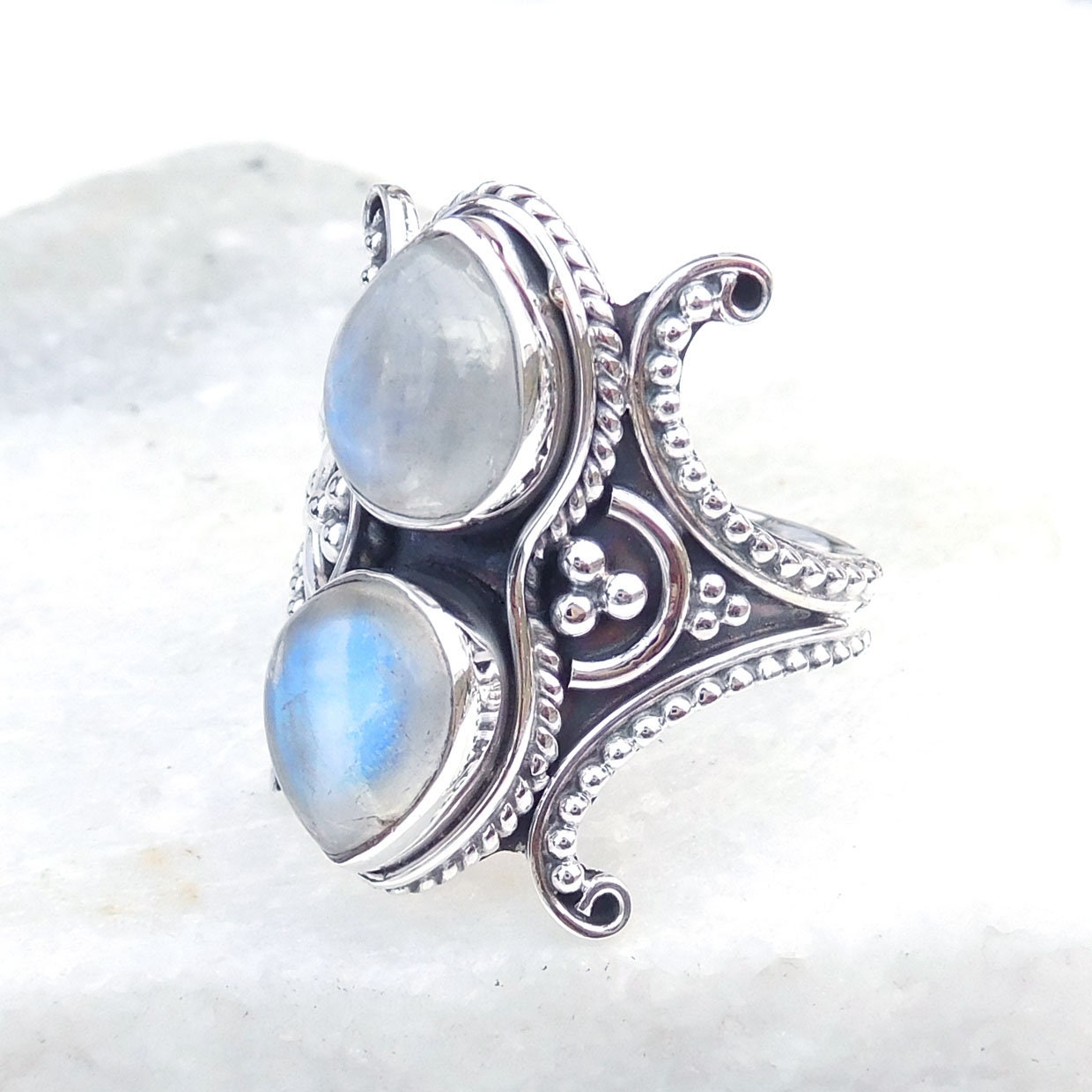 Regenbogen Mondstein Ring, Massiv 925 Sterling Silber Handgemachter Einzigartiger Ring-U317 von XLjewelry