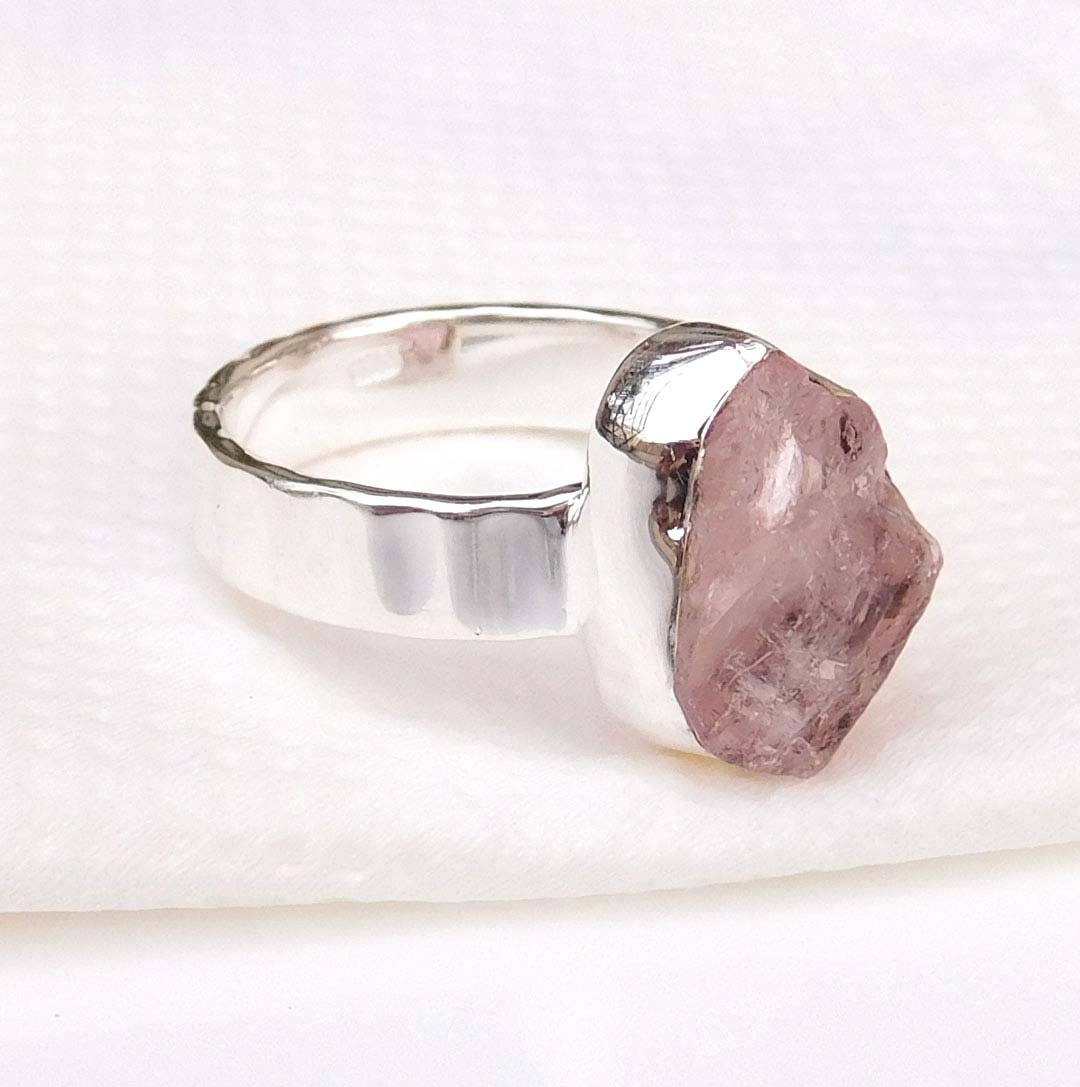 Rosa Morganit Ring Roher Edelstein Schmuck Aus Sterlingsilber von XLjewelry