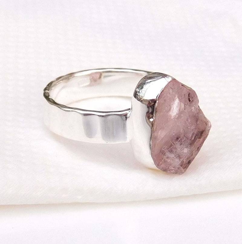 Rosa Morganit Ring Roher Edelstein Schmuck Aus Sterlingsilber von XLjewelry